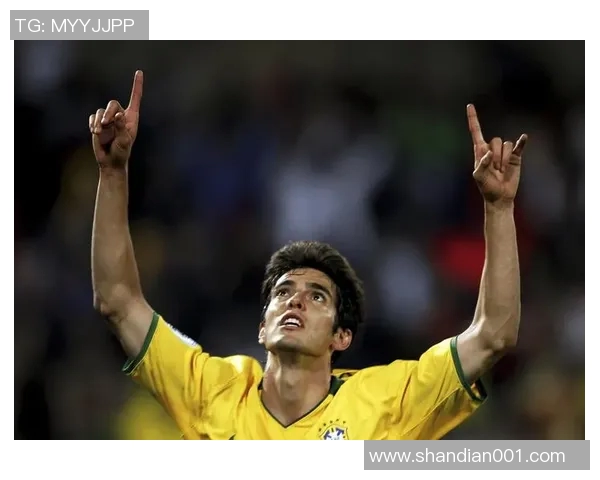 绿茵赛场纵横驰骋聚焦进球如潮的世界顶级足球球星