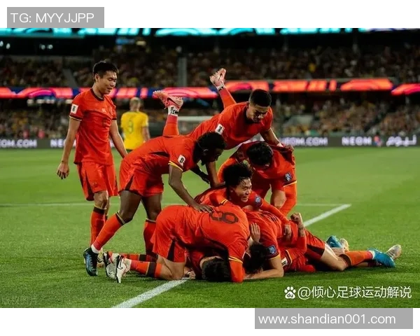 足球十大球星激烈打斗瞬间盘点热血对决谁才是最强战士